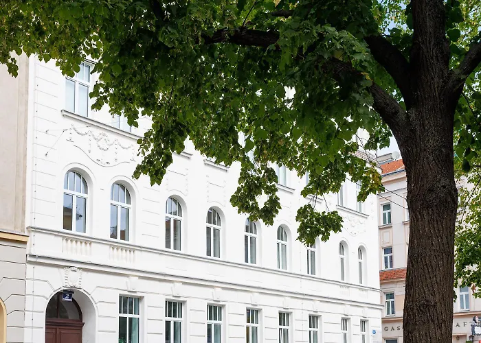 New Near Schoenbrunn Palace & Metro U3 Apartment